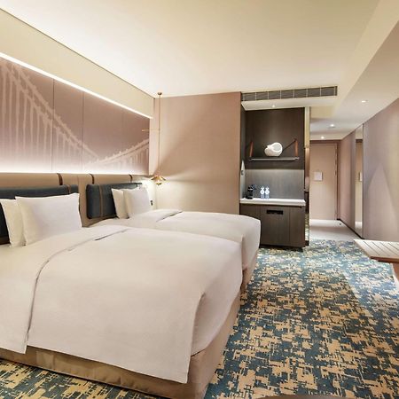 Hotel Hilton Taipei Sinban New Taipei City Exterior foto