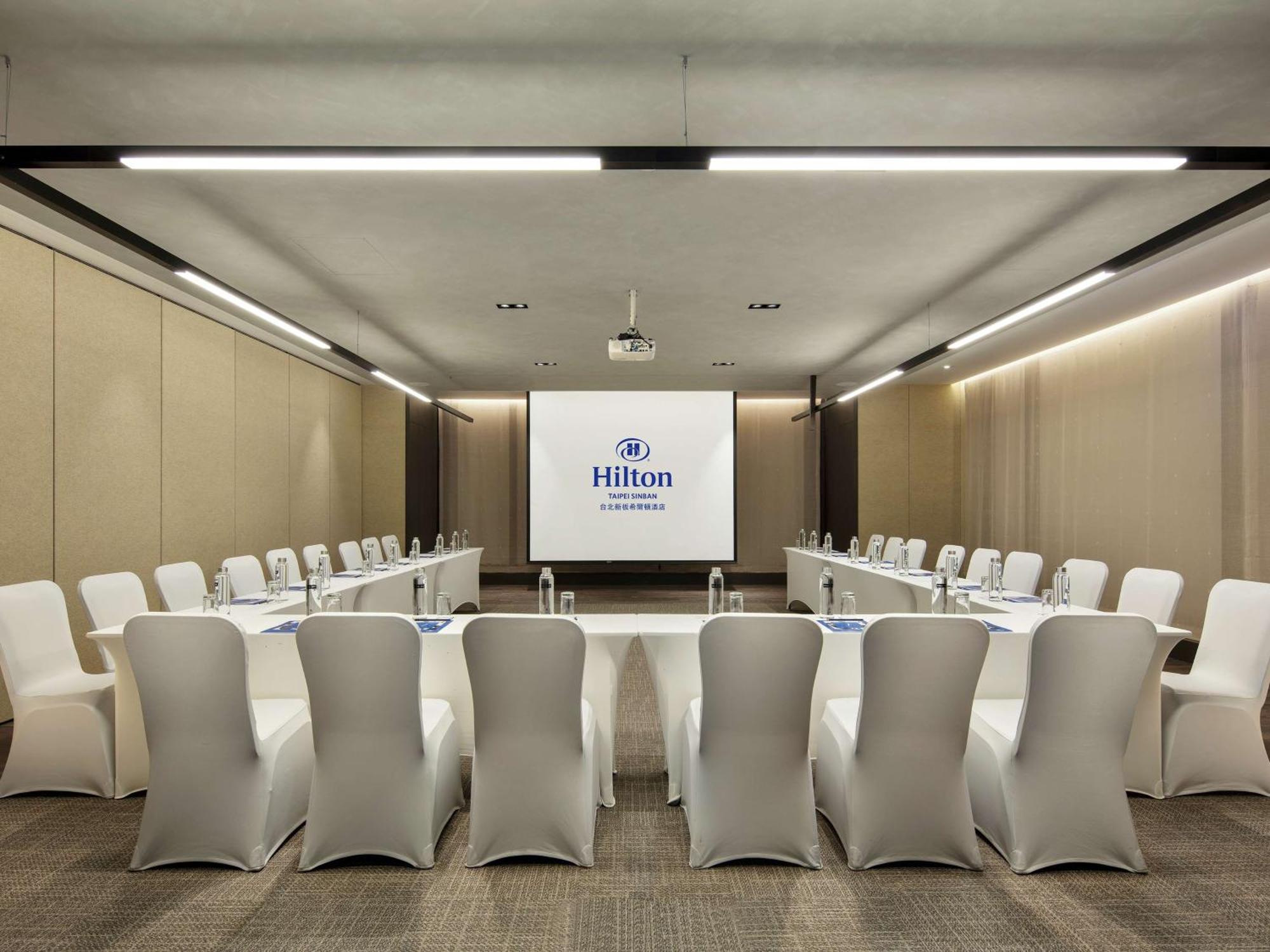 Hotel Hilton Taipei Sinban New Taipei City Exterior foto