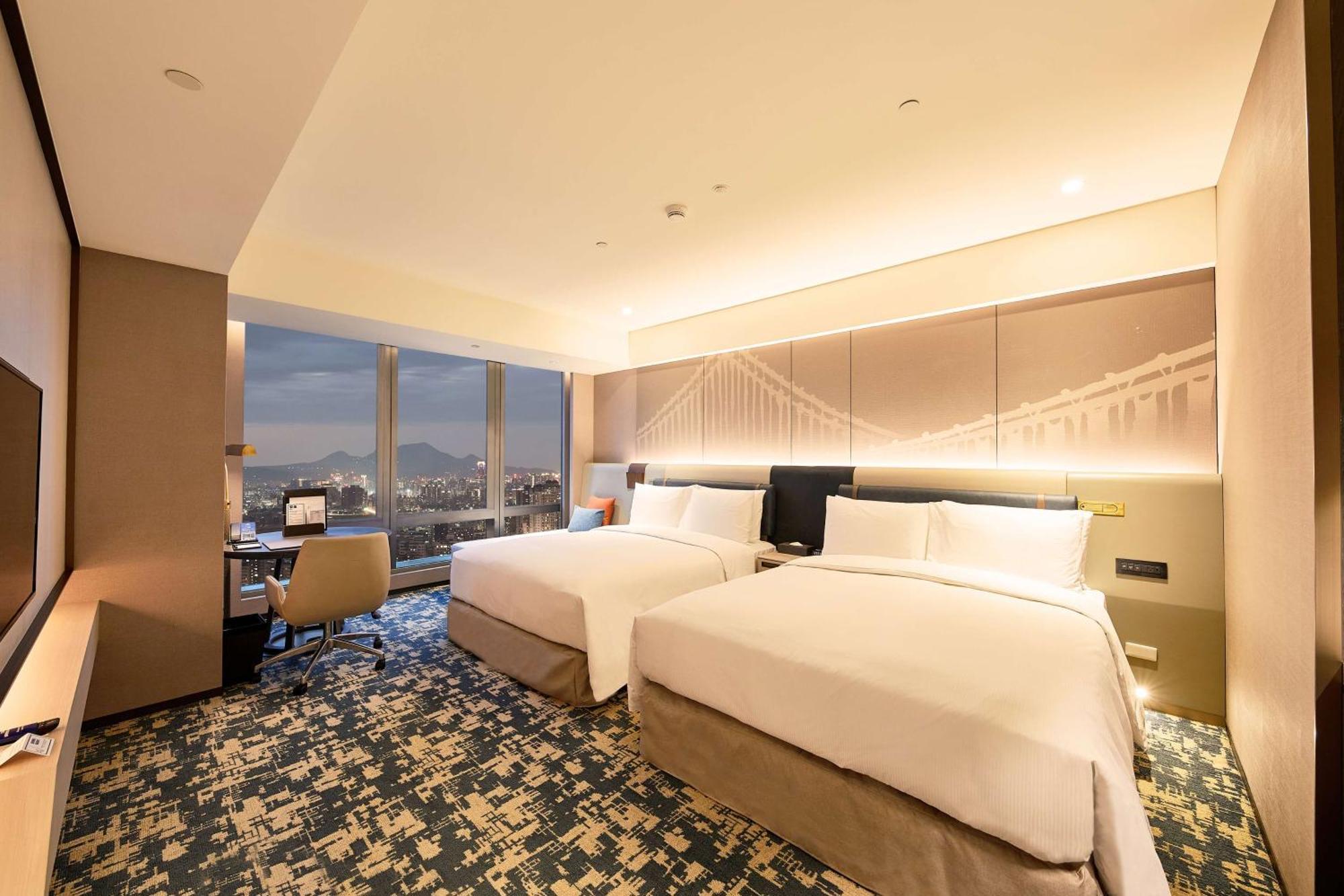 Hotel Hilton Taipei Sinban New Taipei City Exterior foto
